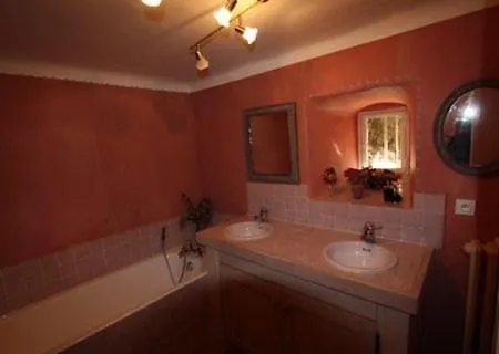 Bed & Breakfast Mas Des Cedres